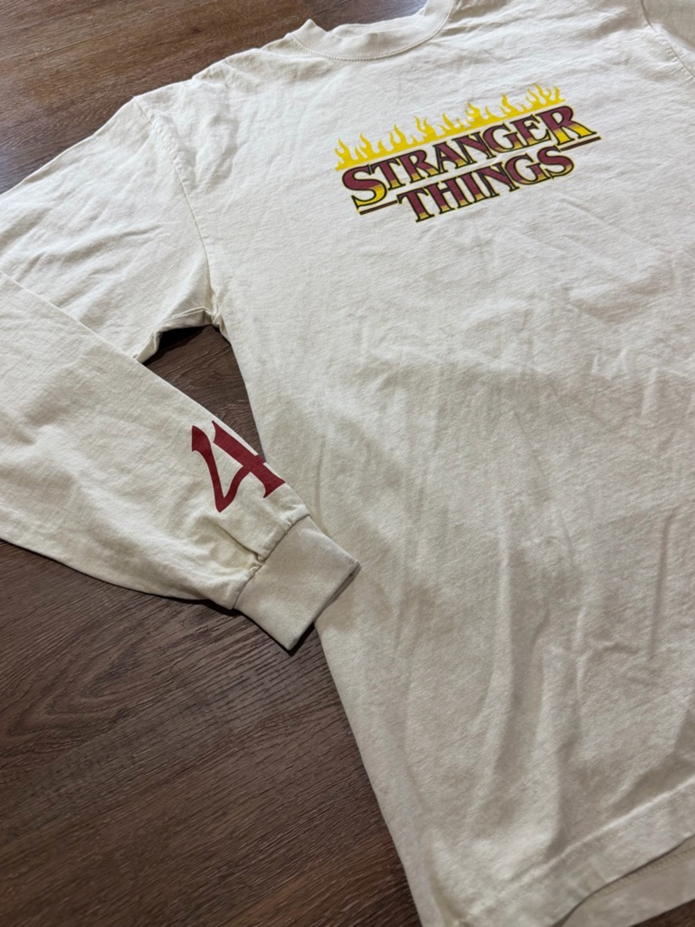 Stranger Things Netflix x PacSun Men’s Oversized Long Sleeve Tee - Picture 3 of 4